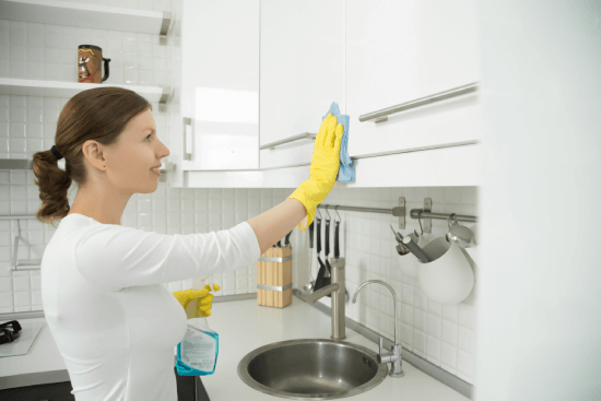 profile-portrait-attractive-woman-cleaning-white-kitchen-clos (1) profile-portrait-attractive-woman-cleaning-white-kitchen-clos (1)